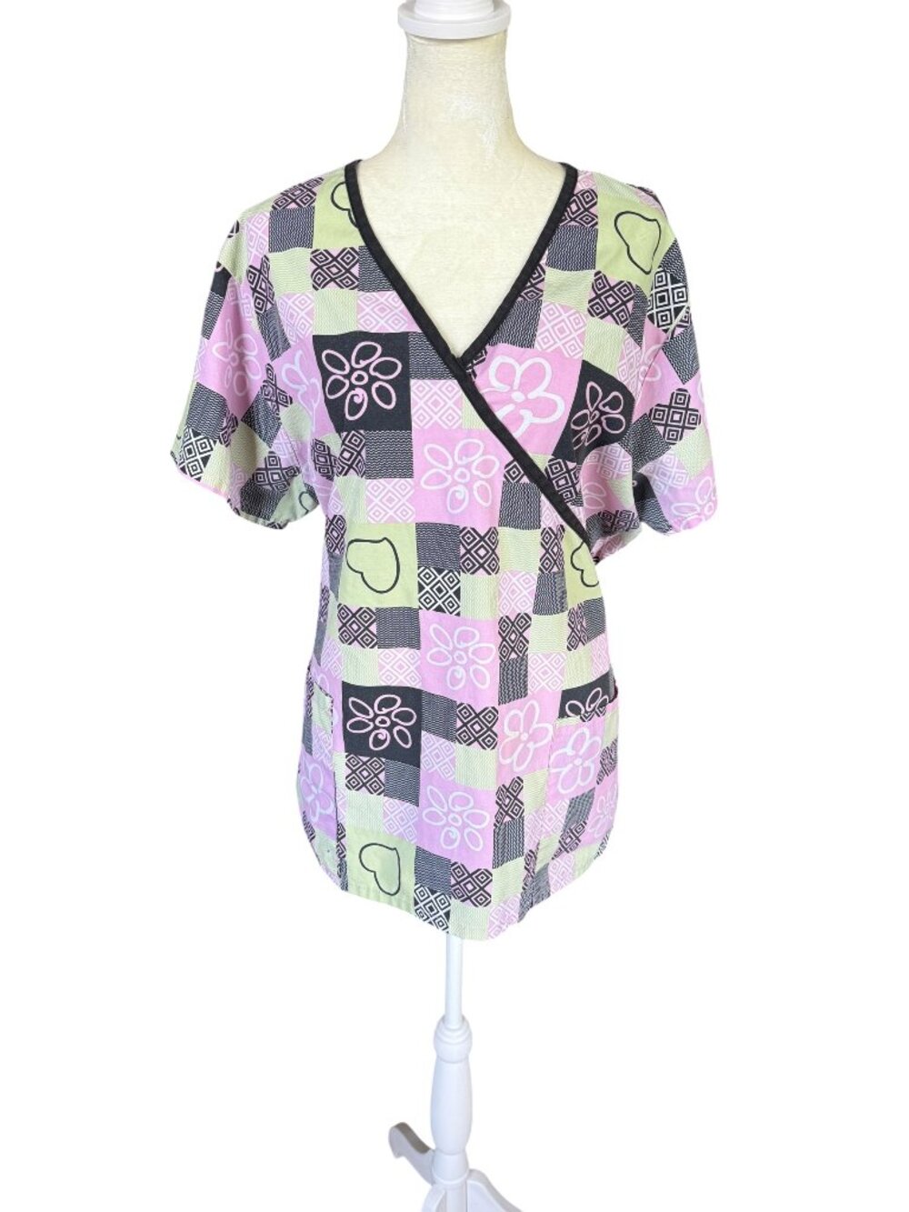 Scrub Studio multicolored short sleeve v-neck tie waist scrub top size 1X